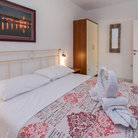 קרק Apartments Irena Krk חדר תמונה