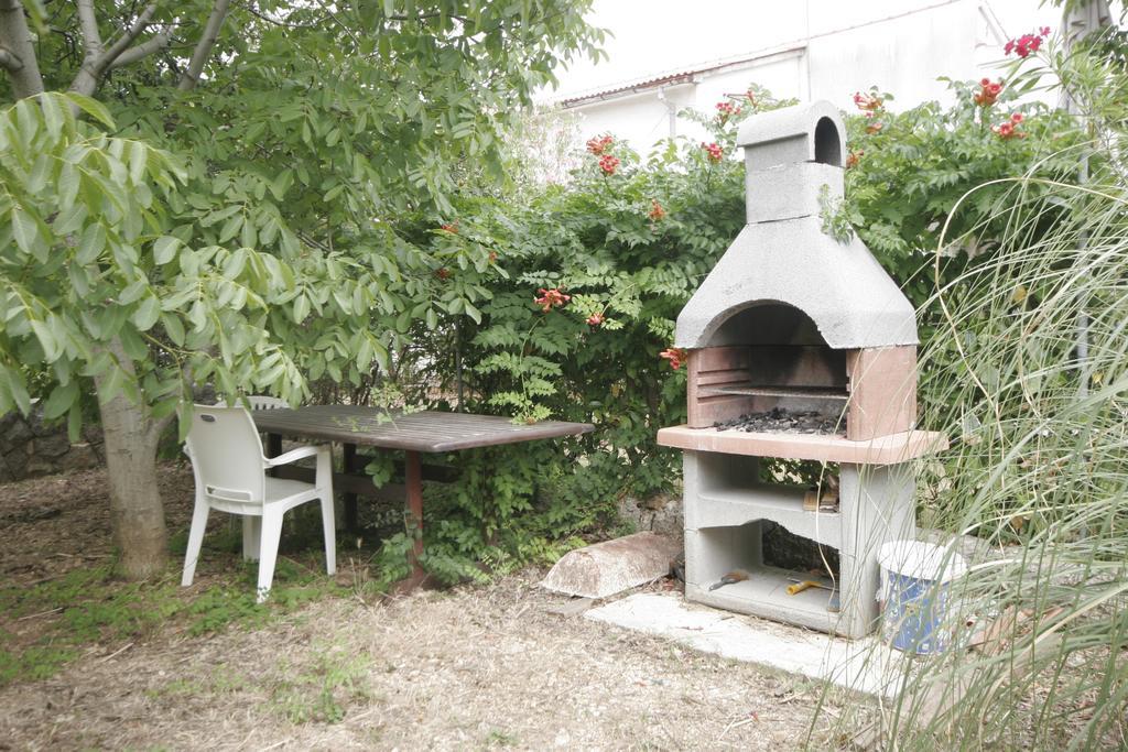 קרק Apartments Irena Krk מראה חיצוני תמונה